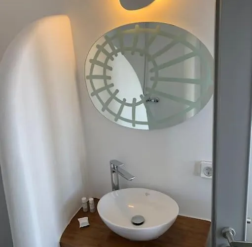 Lioyerma Cave Villa2 With Private Hot Tub * אויה