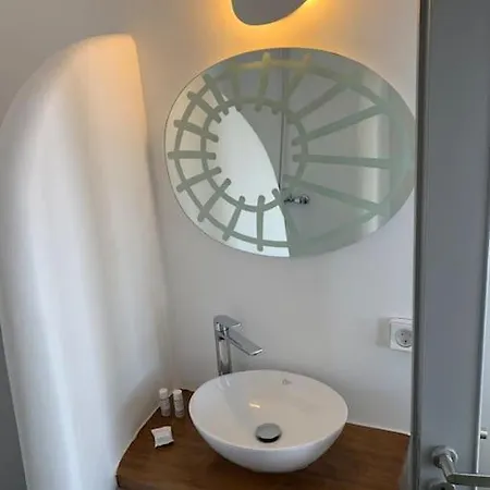 Lioyerma Cave Villa2 With Private Hot Tub * Ia